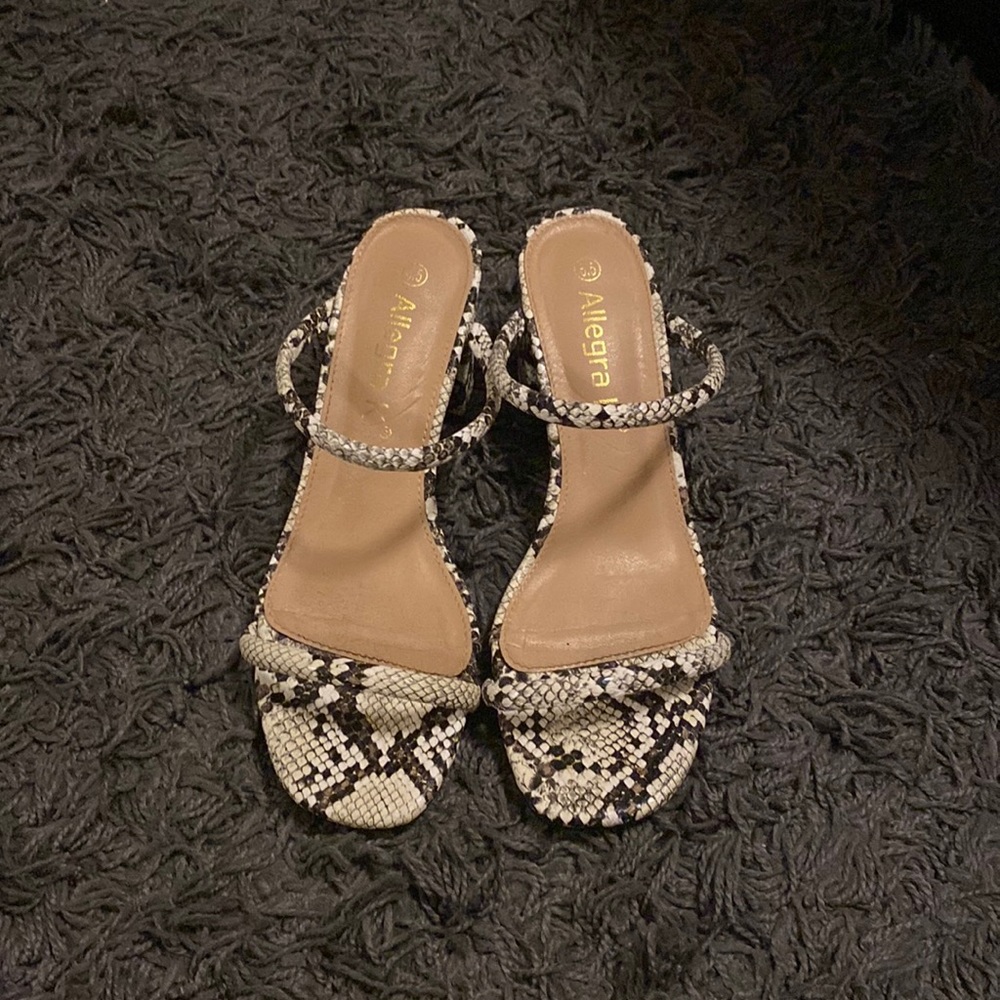 Snake Pattern Mini Block Heel Size 6.5
